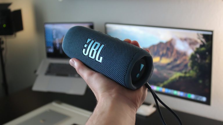 JBL Flip 6 HONEST Review | My Favorite Speaker For The Price! - YouTube